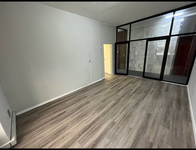 66M² OFFICE TO LET IN GARDENS